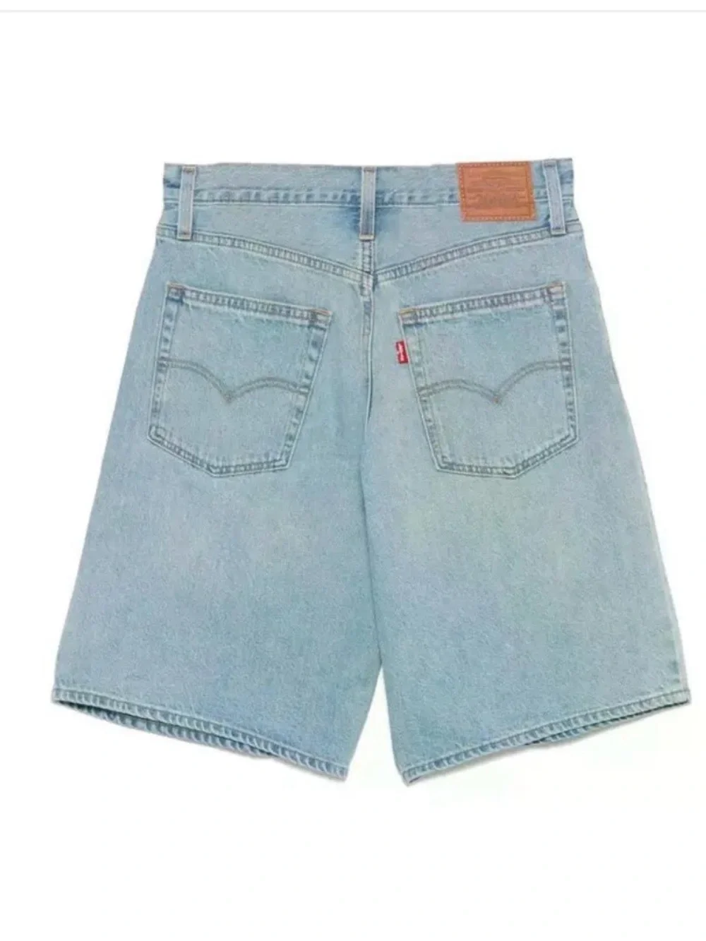 Levi's- Baggy Relaxed Fit Light Wash Jorts. Size: 30